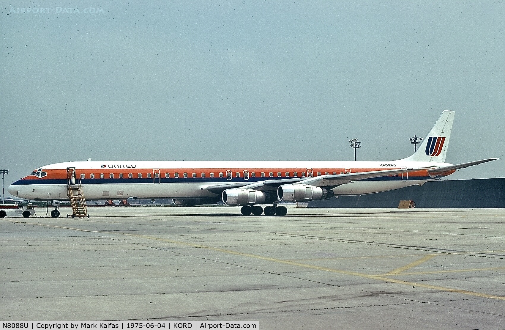N8088U, 1968 Douglas DC-8-61 C/N 45978, United Airlines Douglas DC-8-61, N8088U at ORD