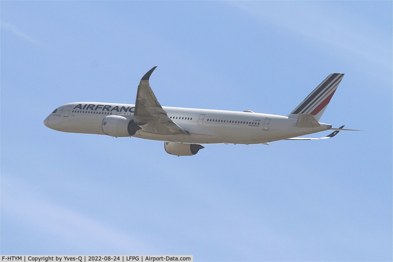 F-HTYM, 2022 Airbus A350-941 C/N 520, Airbus 350-941, Climbing from rwy 08L, Roissy Charles De Gaulle airport (LFPG-CDG)