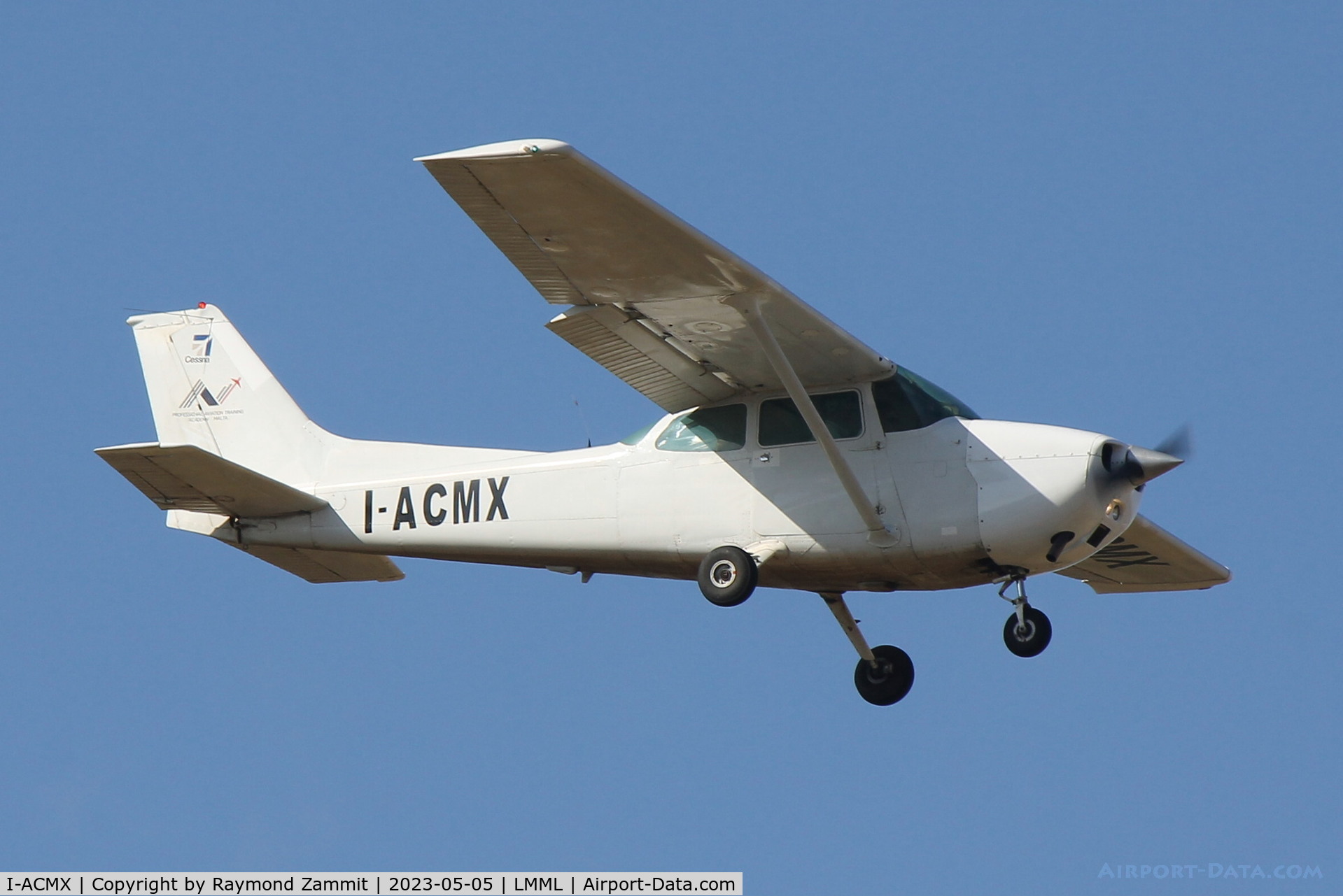I-ACMX, 1976 Cessna 172M C/N 17267500, Cessna 172 I-ACMX Malta School of Flying