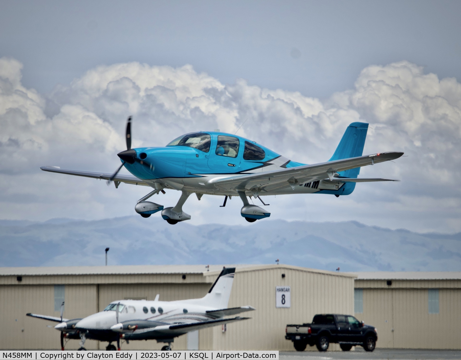 N458MM, 2020 Cirrus SR20 C/N 2560, San Carlos Airport in California 2023.