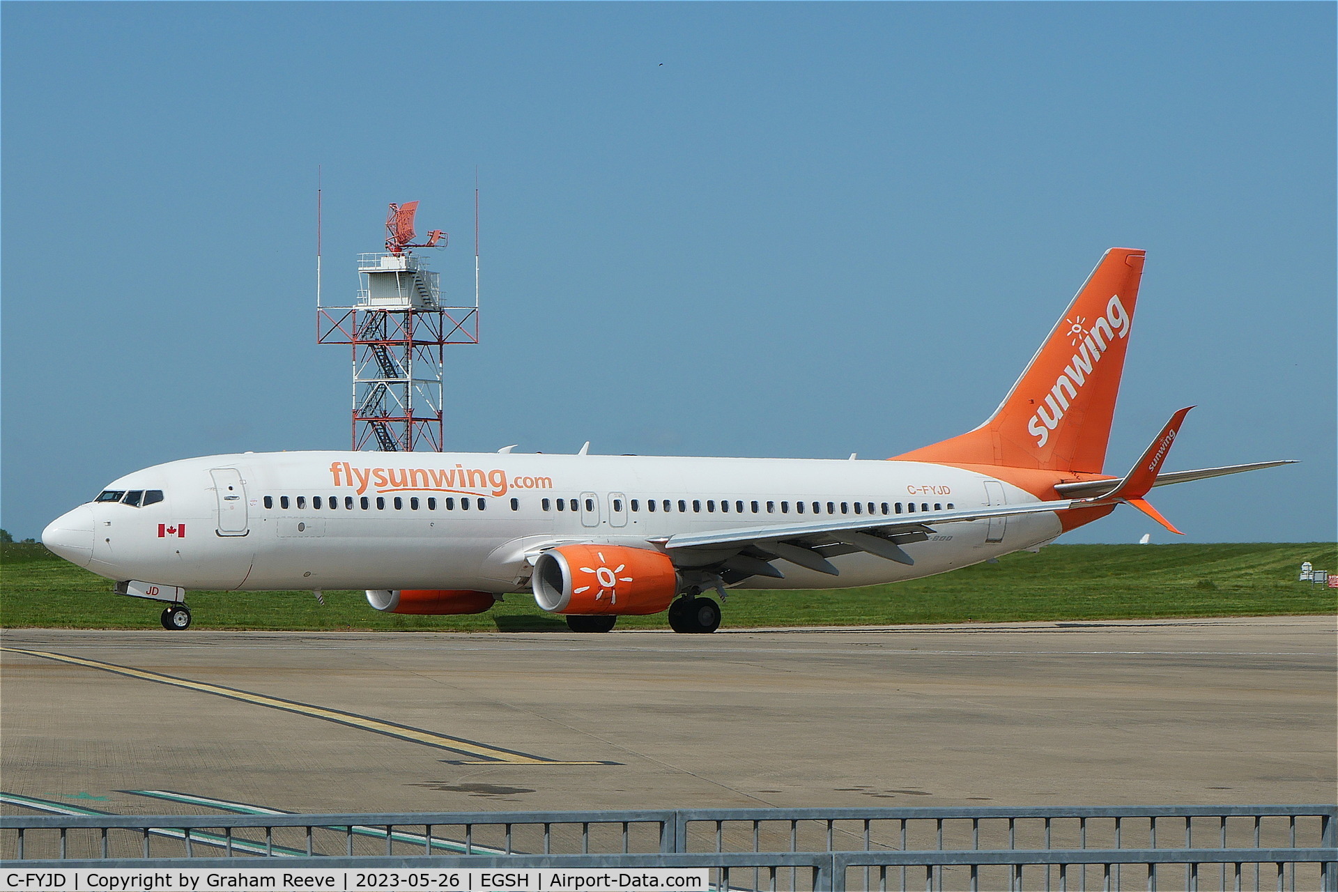 C-FYJD, 2015 Boeing 737-8Q8 C/N 41807, Departing from Norwich.