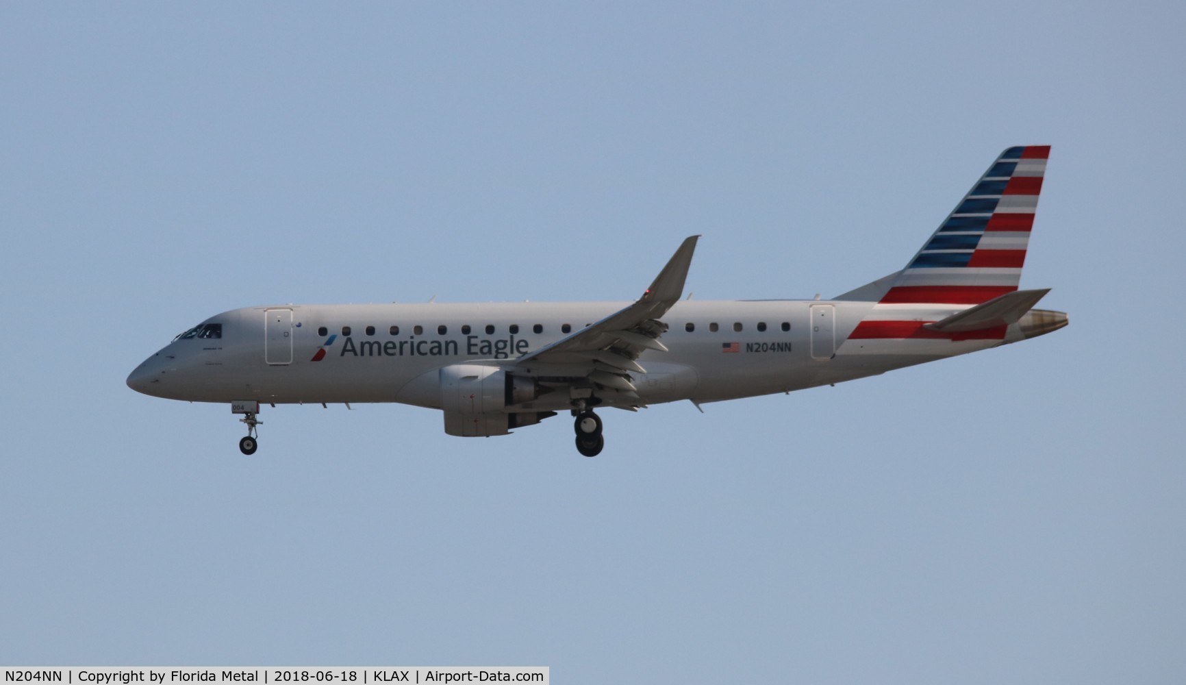 N204NN, 2015 Embraer 175LR (ERJ-170-200LR) C/N 17000477, Compass/Eagle E175 zx LAX north side