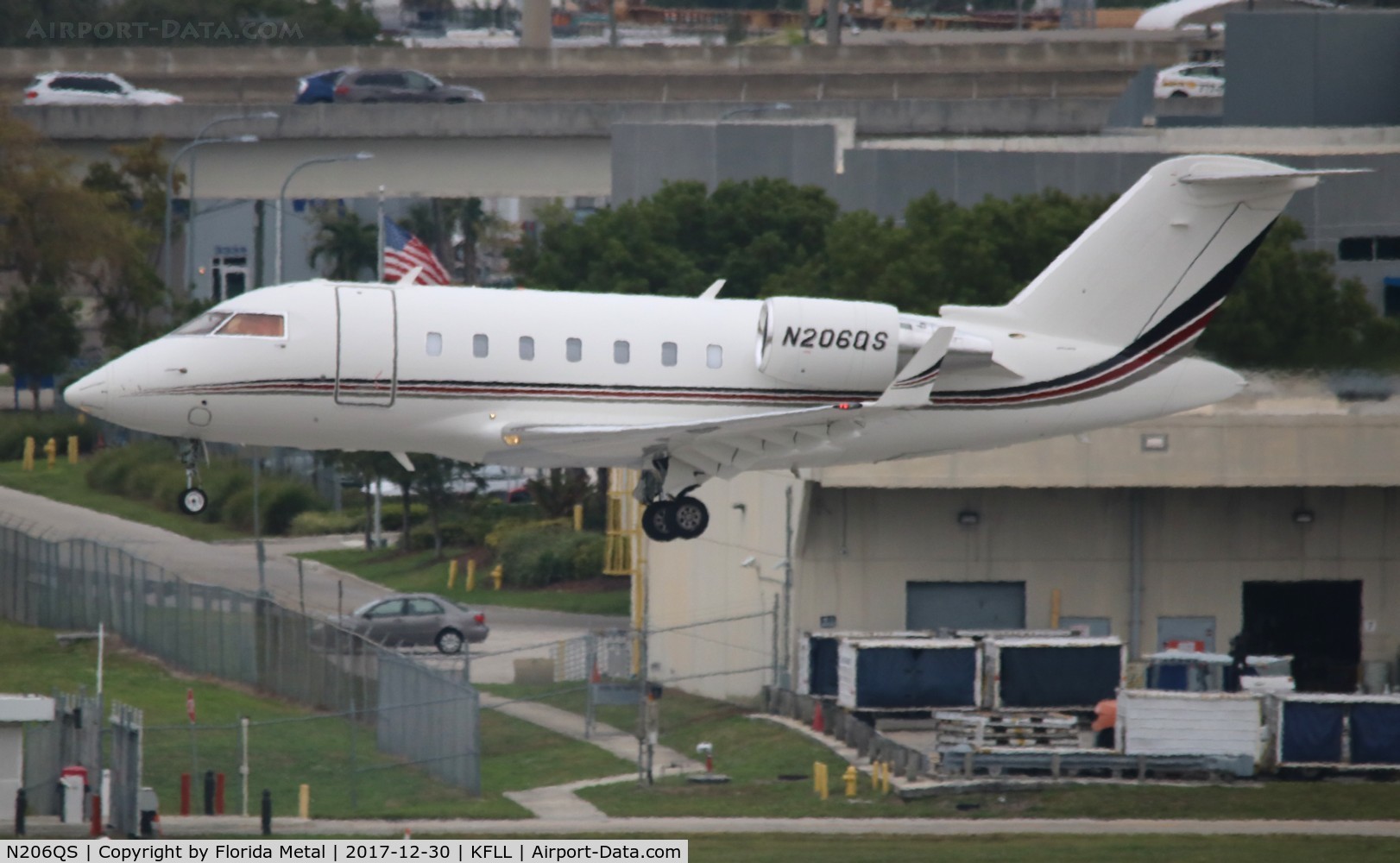 N206QS, 2015 Bombardier Challenger 650 (CL-600-2B16) C/N 6055, Challenger 650 zx