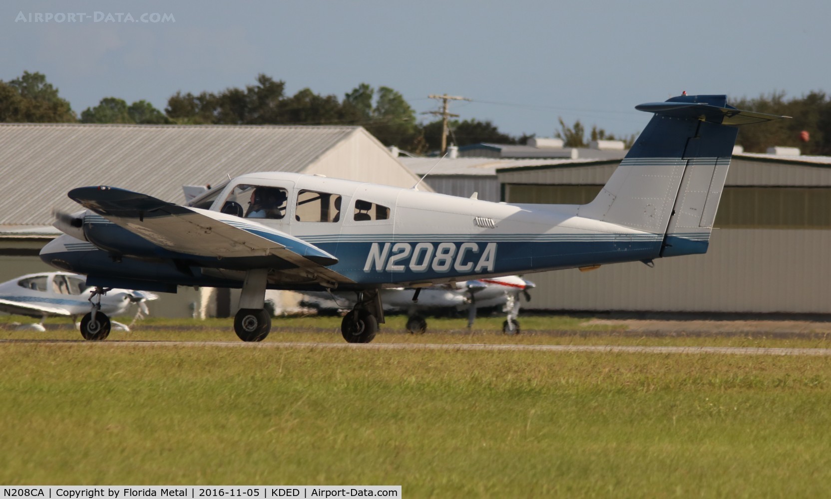 N208CA, 2002 Piper PA-44-180 Seminole C/N 4496161, PA-44 zx