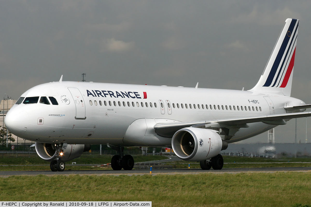 F-HEPC, 2010 Airbus A320-214 C/N 4267, at cdg