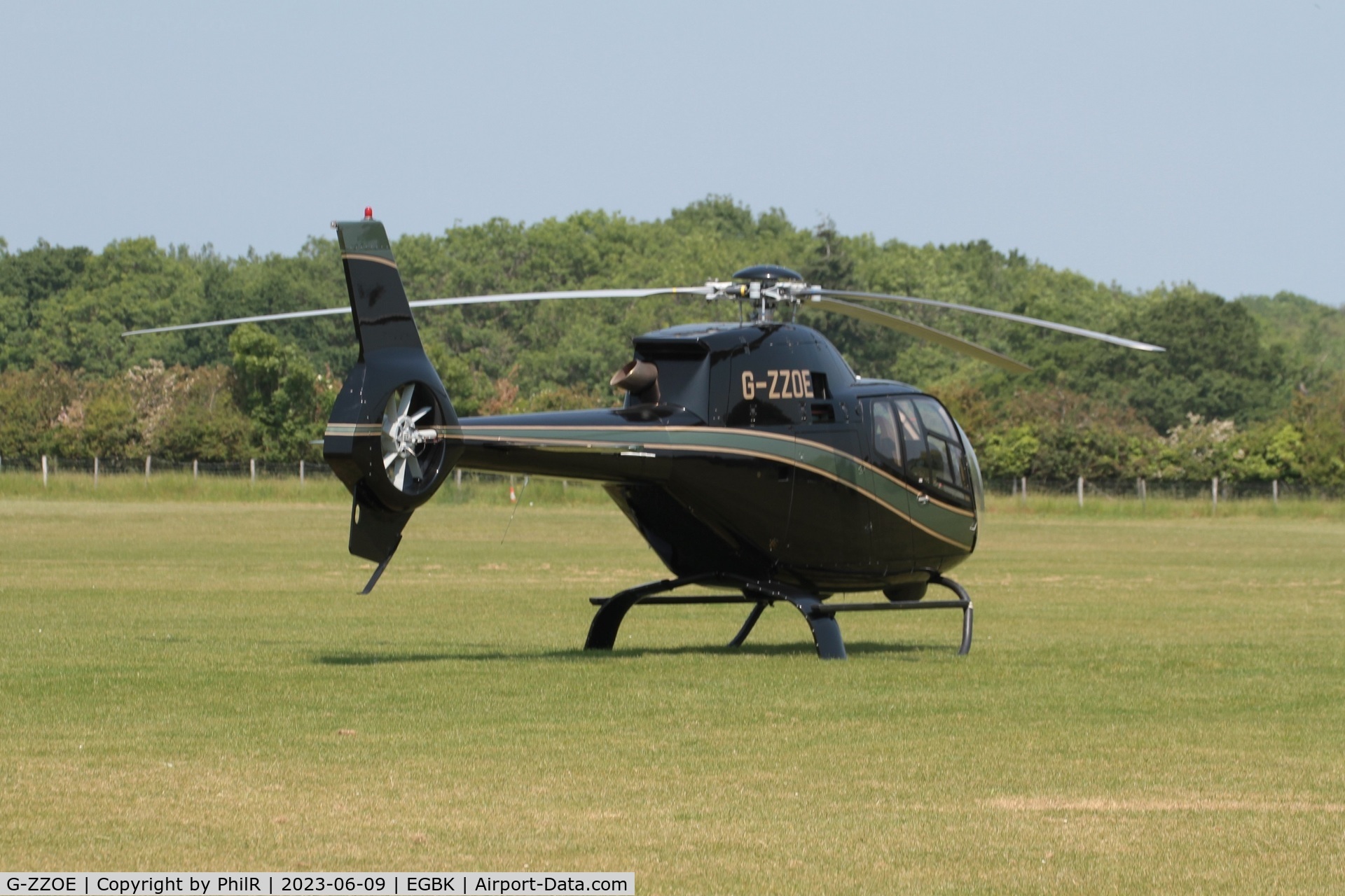 G-ZZOE, 2001 Eurocopter EC-120B Colibri C/N 1196, G-ZZOE 2001 Eurocpter EC120 B Colibri AeroExpo Sywell