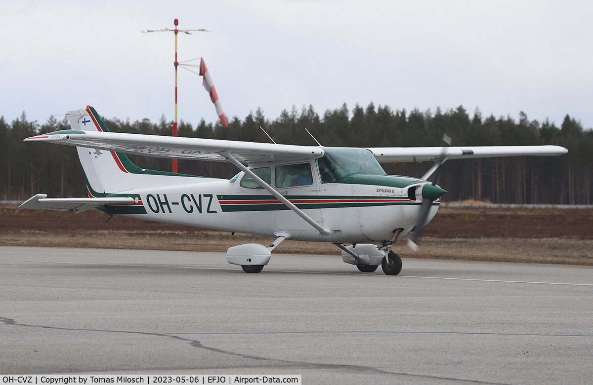 OH-CVZ, Cessna 172P Skyhawk II C/N 17275663, 