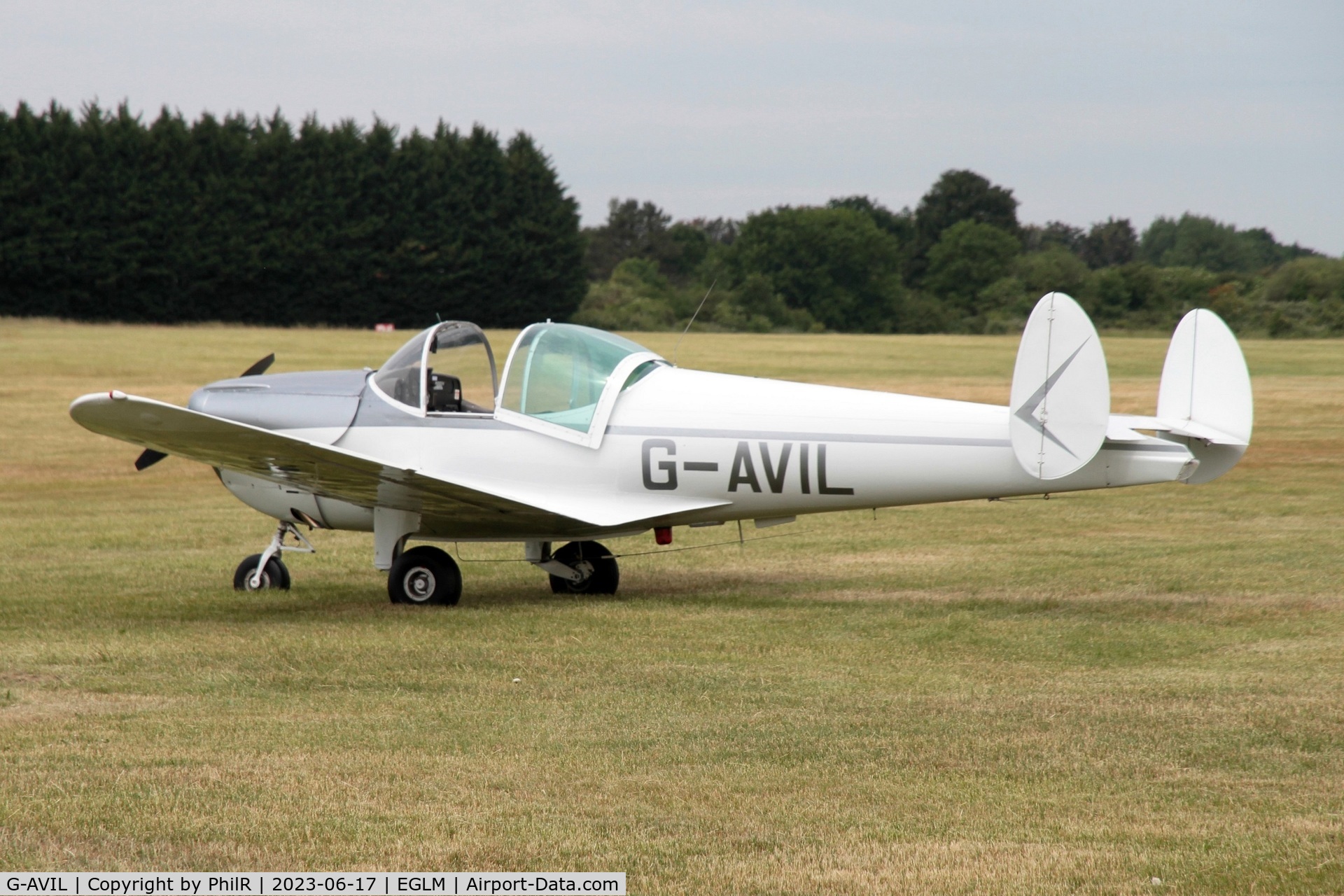 G-AVIL, 1965 Alon A-2 Aircoupe C/N A-5, G-AVIL 1967 Alon Inc Alon A-2 Aircoupe Air Britain Fly In White Waltham