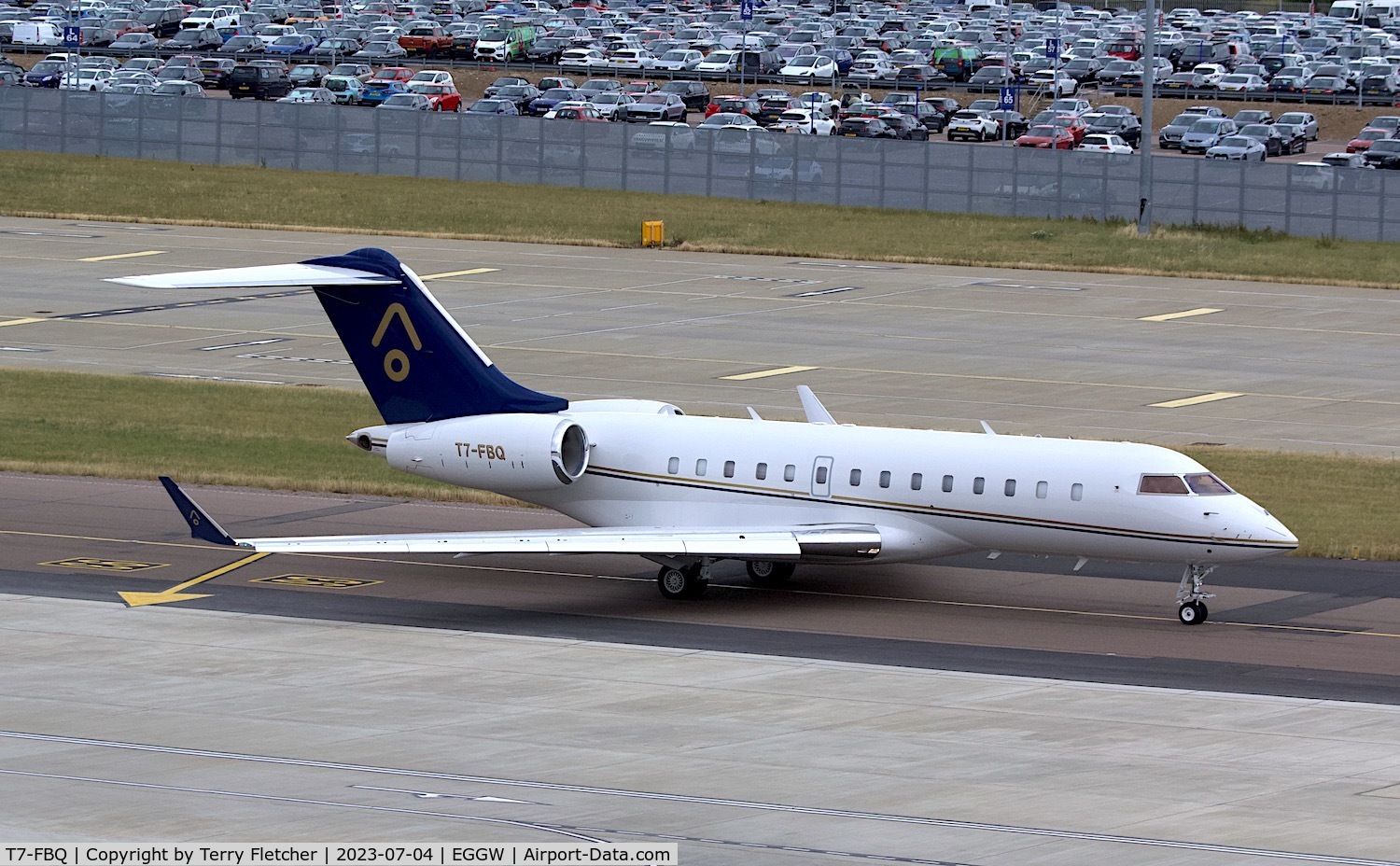 T7-FBQ, 2007 Bombardier BD-700-1A11 Global 5000 C/N 9282, At Luton Airport