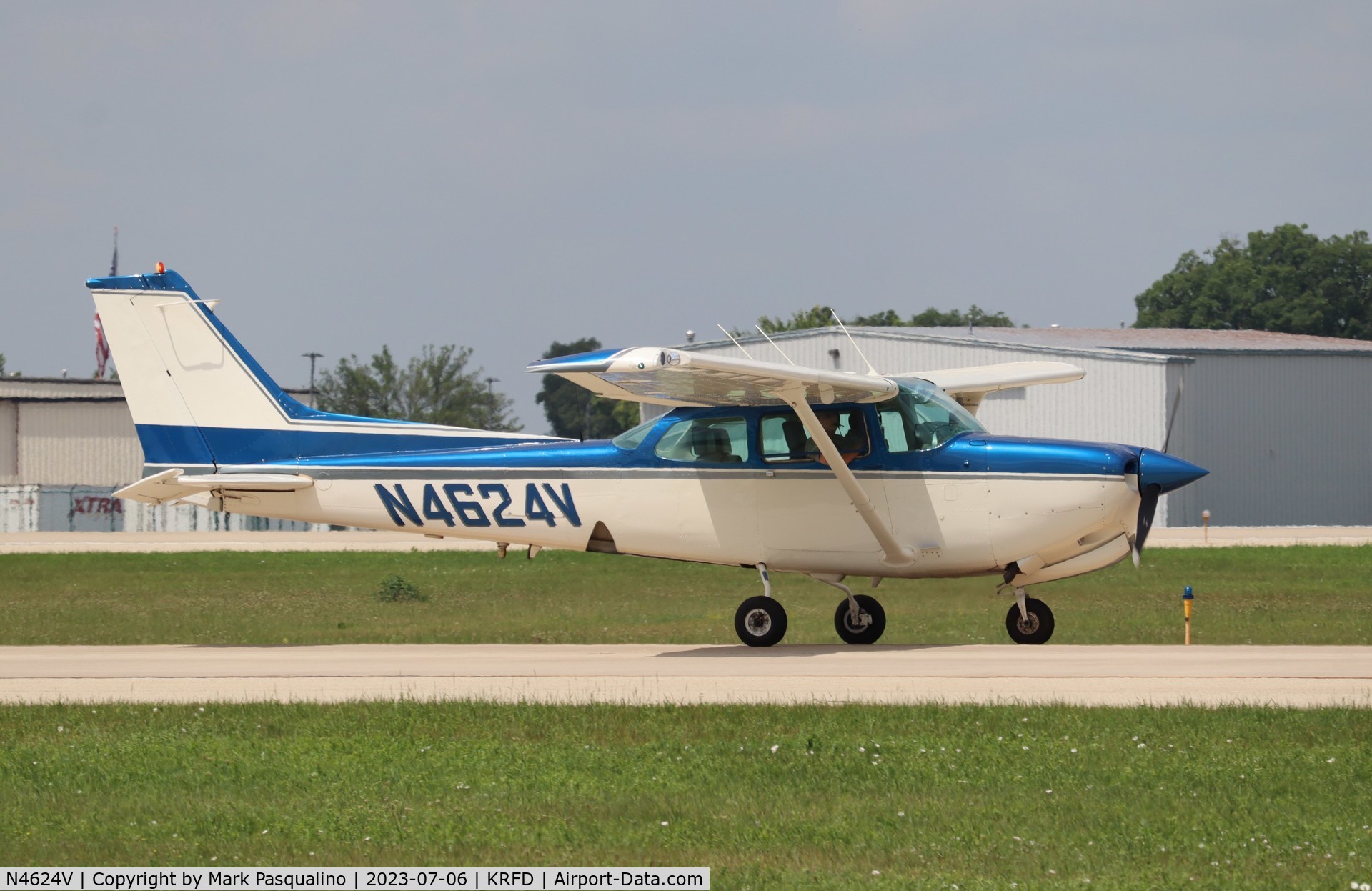 N4624V, Cessna 172RG Cutlass RG C/N 172RG0342, Cessna 172RG