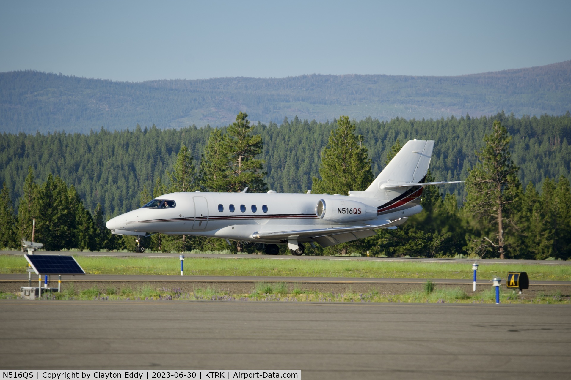 N516QS, 2018 Cessna 680A Citation Latitude C/N 680A0149, Truckee Tahoe airport in California 2023.