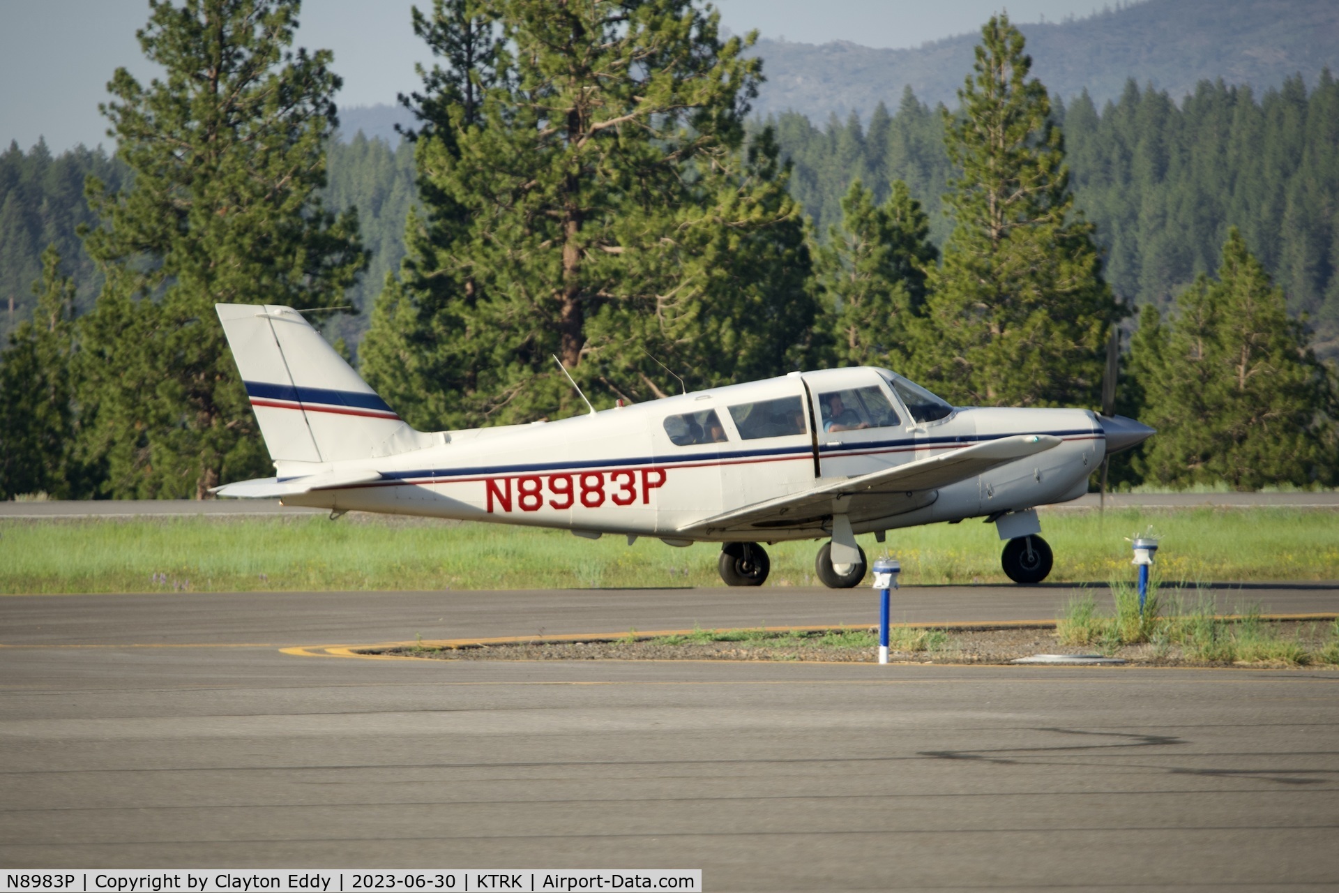 N8983P, 1966 Piper PA-24-260 C/N 24-4442, Truckee Tahoe airport in California 2023.
