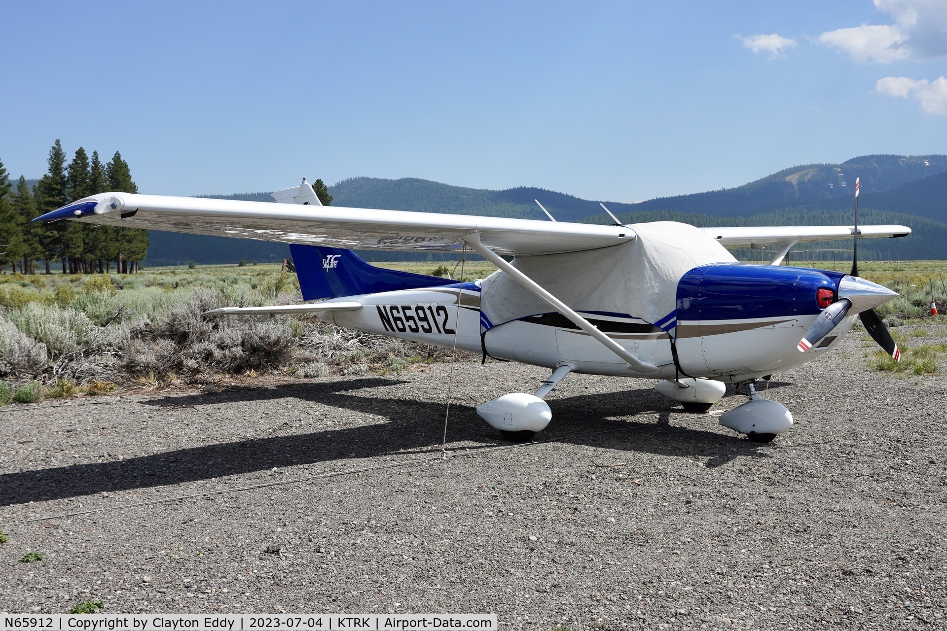 N65912, 2004 Cessna T182T Turbo Skylane C/N T18208348, Truckee Tahoe airport in California 2023.