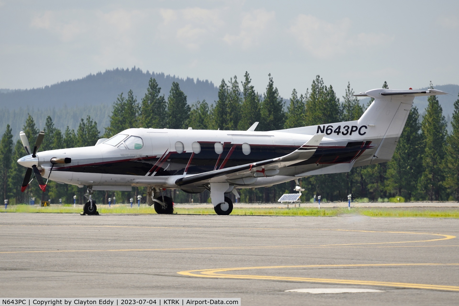 N643PC, 2005 Pilatus PC-12/45 C/N 643, Truckee Tahoe airport in California 2023.