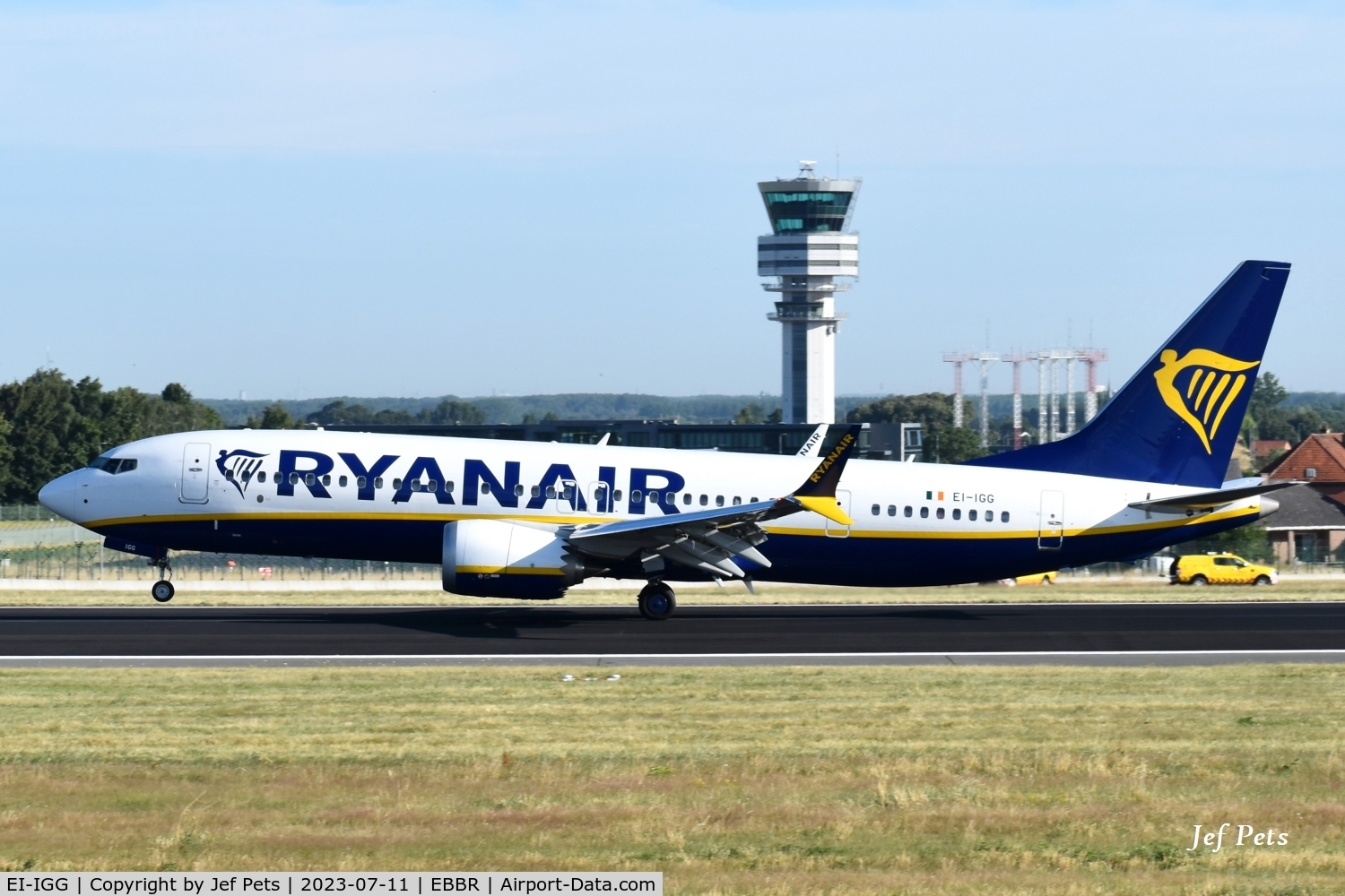 EI-IGG, 2023 Boeing 737-8-200 MAX C/N 62348, Landing at Brussels Airport.