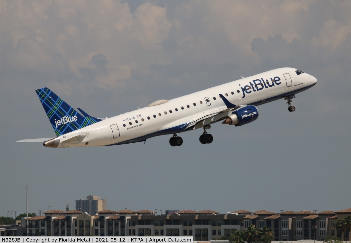 N328JB, Embraer ERJ-190-100 IGW 190AR C/N 19000422, JBU E190 zx TPA-BDL