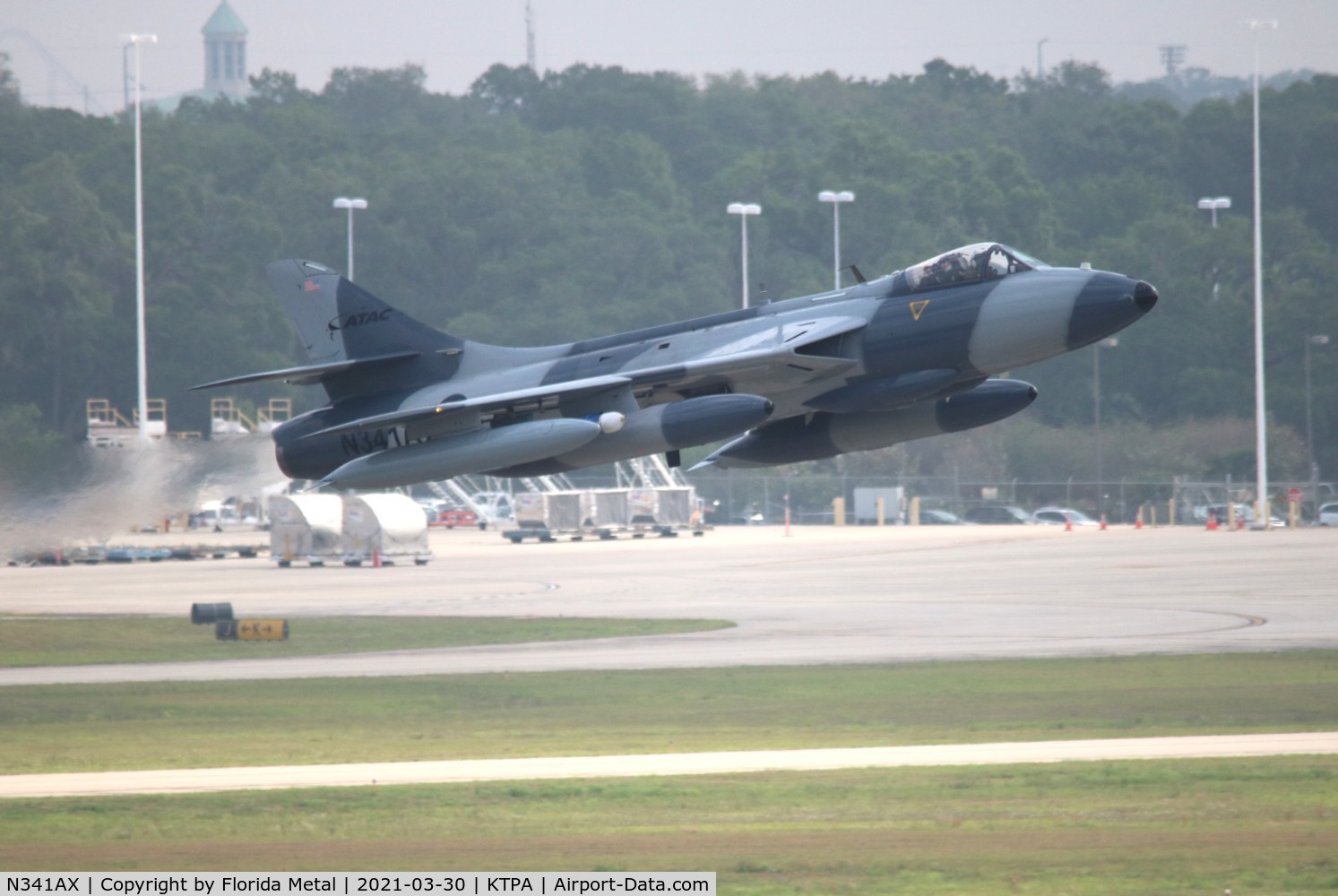 N341AX, 1958 Hawker Hunter MK.58 C/N 41 H 697440, Hawker Hunter zx TPA 19L