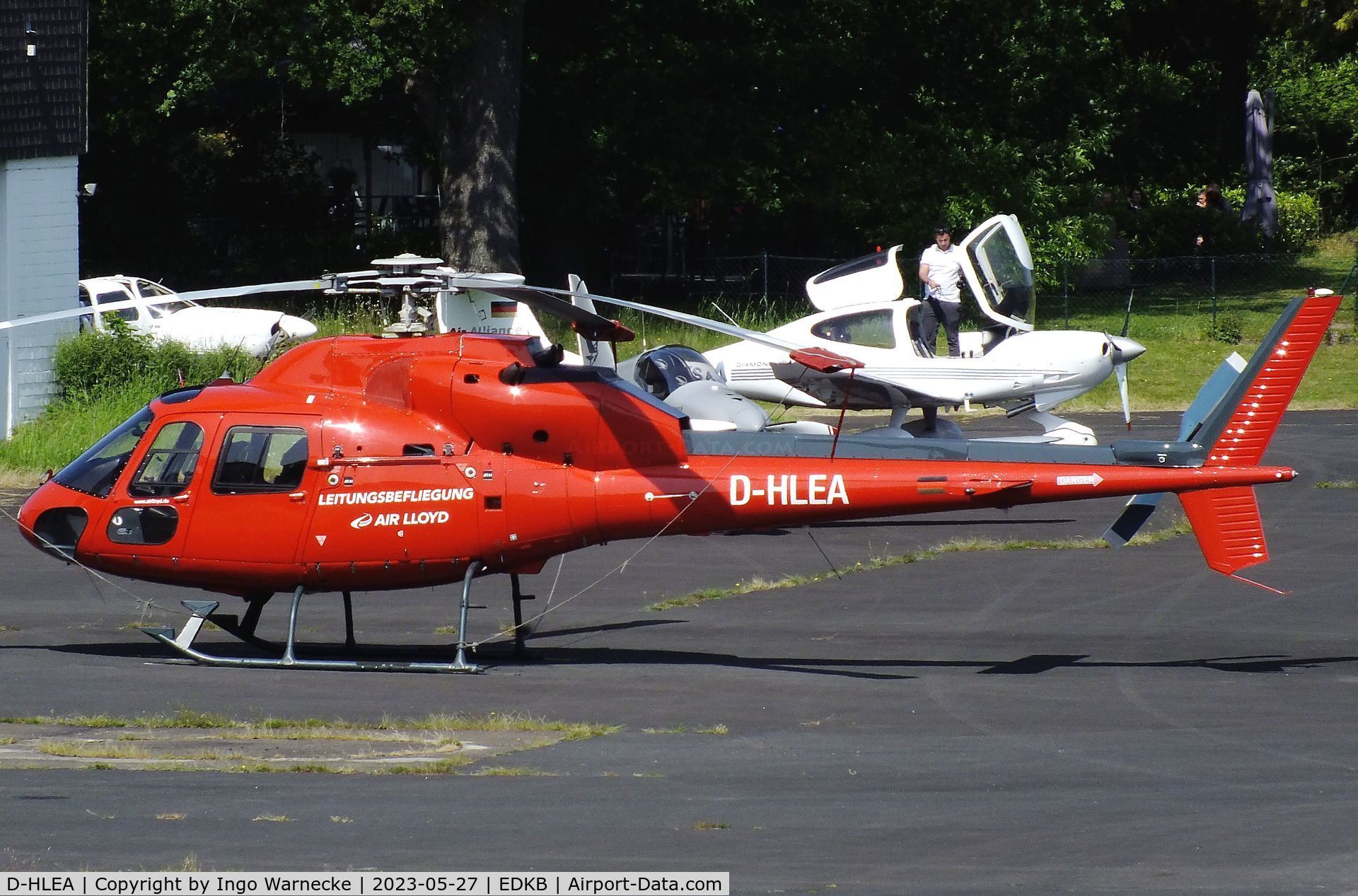 D-HLEA, Aerospatiale AS-355F-2 Ecureuil 2 C/N 5378, Aerospatiale AS.355F-2 Ecureuil 2 of Air Lloyd at Bonn-Hangelar airfield '2305