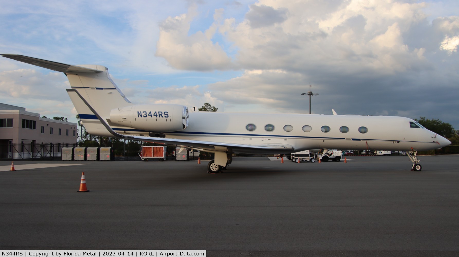 N344RS, 2013 Gulfstream Aerospace GV-SP (G550) C/N 5444, G550 zx