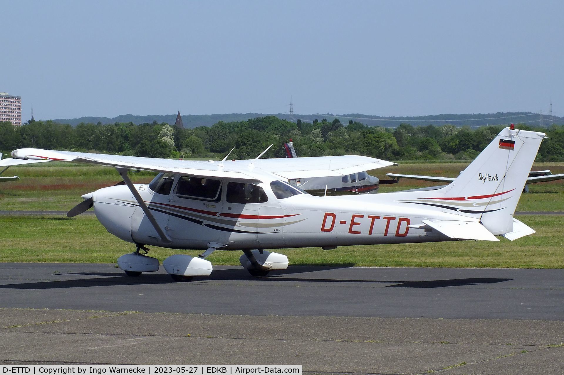 D-ETTD, 2004 Cessna 172R Skyhawk C/N 172-81218, Cessna 172R Skyhawk at Bonn-Hangelar airfield '2305