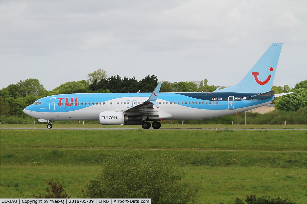 OO-JAU, 2013 Boeing 737-8K5 C/N 37250, Boeing 737-8K, Take off runl rwy 25L, Brest-Bretagne airport (LFRB-BES)