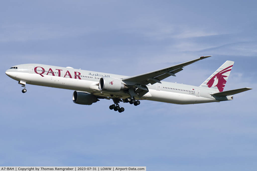 A7-BAH, 2010 Boeing 777-3DZ/ER C/N 37762, Qatar Airways Boeing 777-300