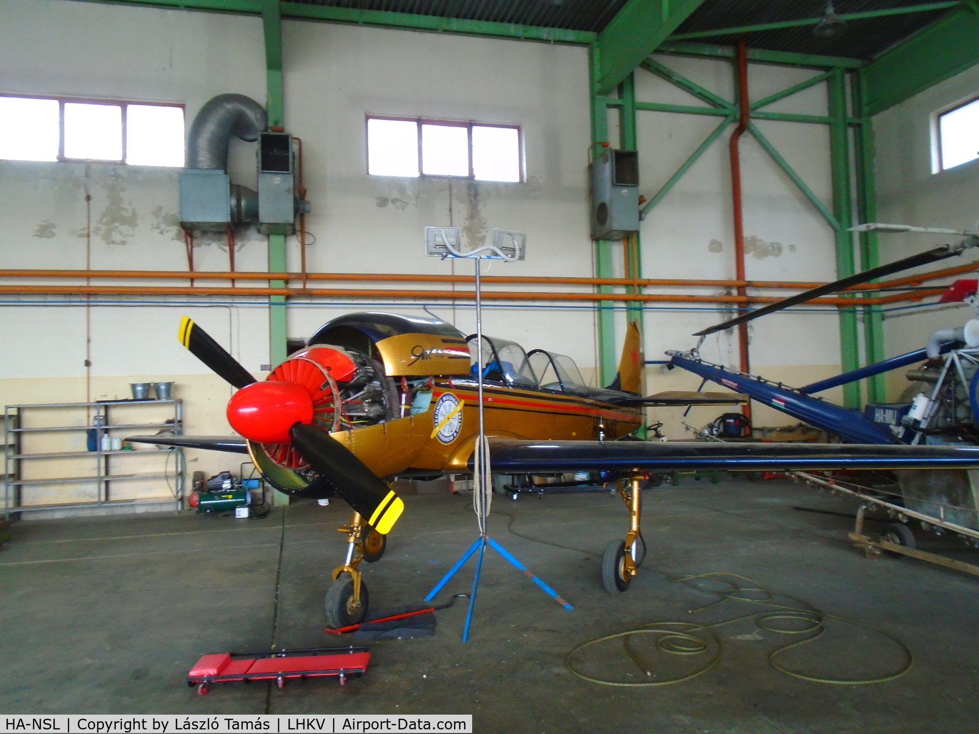 HA-NSL, Yakovlev Yak-52 C/N 822615, Yak-52 maintainance