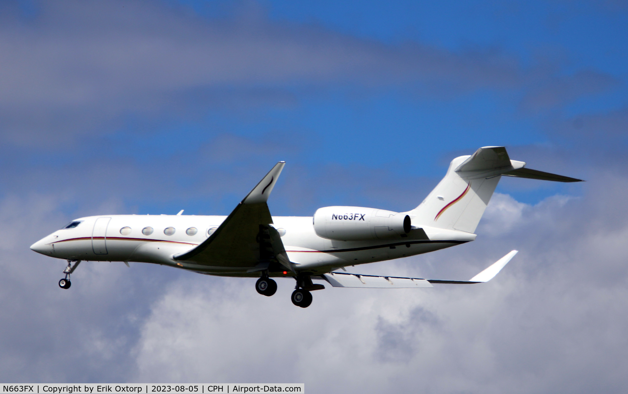 N663FX, 2013 Gulfstream Aerospace G-VI (G650ER) C/N 6055, N663FX landing rw 22L