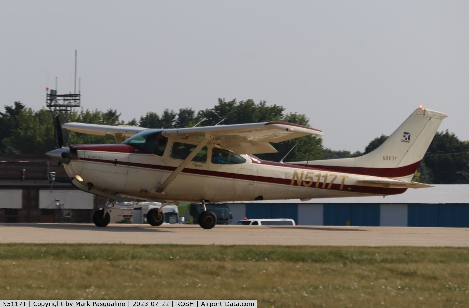 N5117T, 1981 Cessna TR182 Turbo Skylane RG C/N R18201817, Cessna TR182
