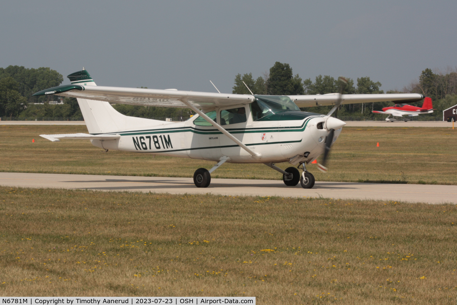 N6781M, 1975 Cessna 182P Skylane C/N 18263833, 1975 Cessna 182P, c/n: 18263833, AirVenture 2023