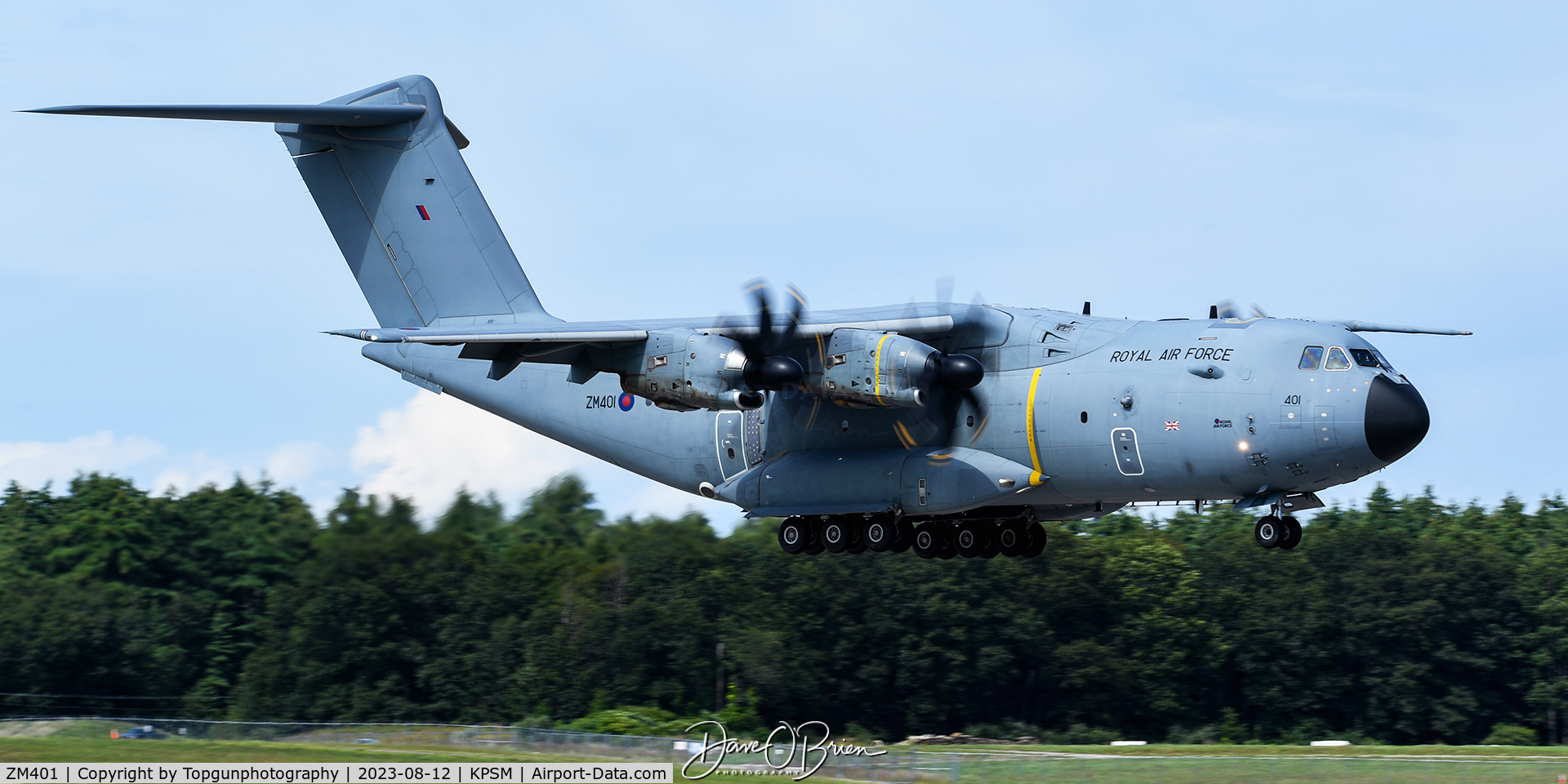 ZM401, 2014 Airbus A400M-180 Atlas C.1 C/N 016, RAF A400 stops in for gas and crew rest.