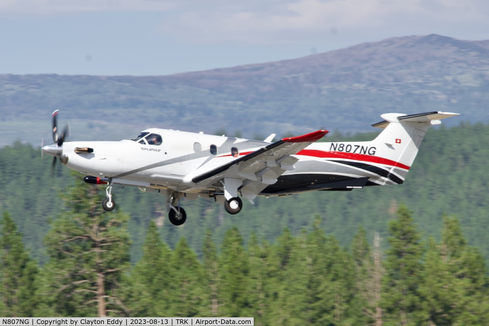 N807NG, 2018 Pilatus PC-12/47E C/N 1807, Truckee Tahoe airport in California 2023.