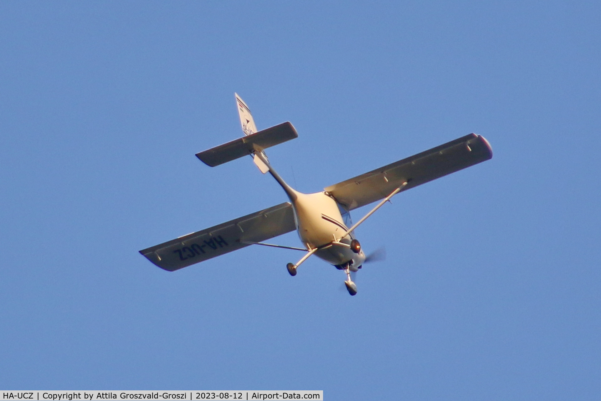 HA-UCZ, Fly Synthesis Storch C/N 350A406, In the airspace of Úrhida Airport, Hungary