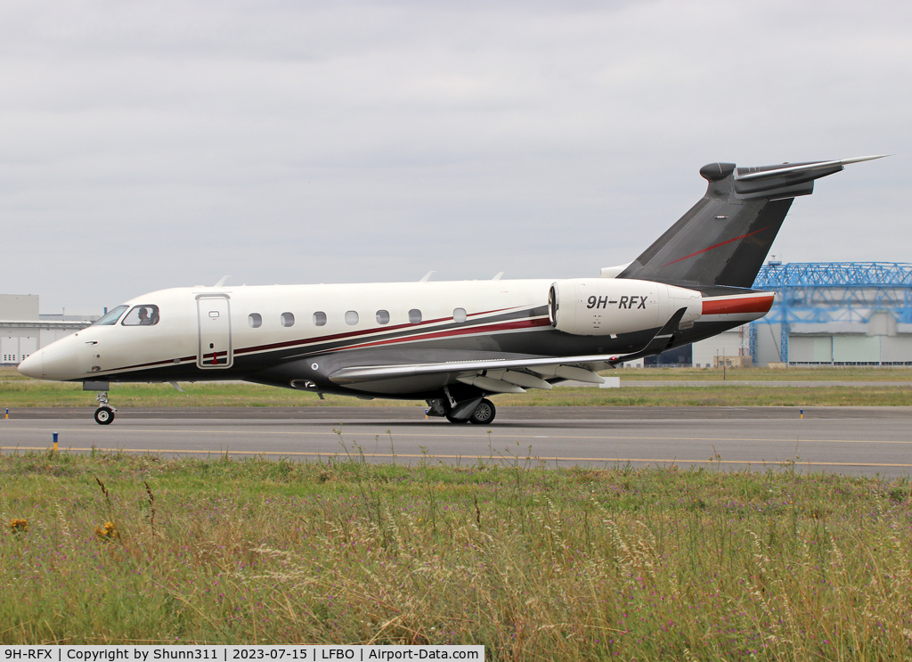 9H-RFX, 2015 Embraer EMB-550 Legacy 500 C/N 55000025, Taxiing to the General Aviation area...