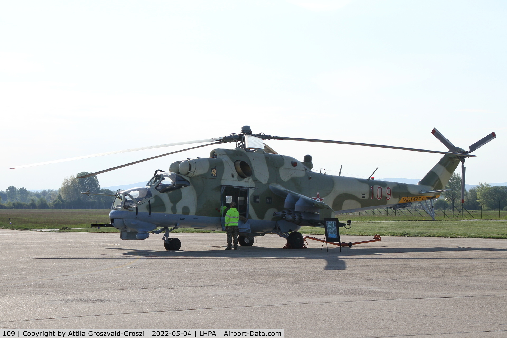 109, 1980 Mil Mi-24D Hind D C/N K20109, LHPA - Pápa Air Base, Pápa - Hungary