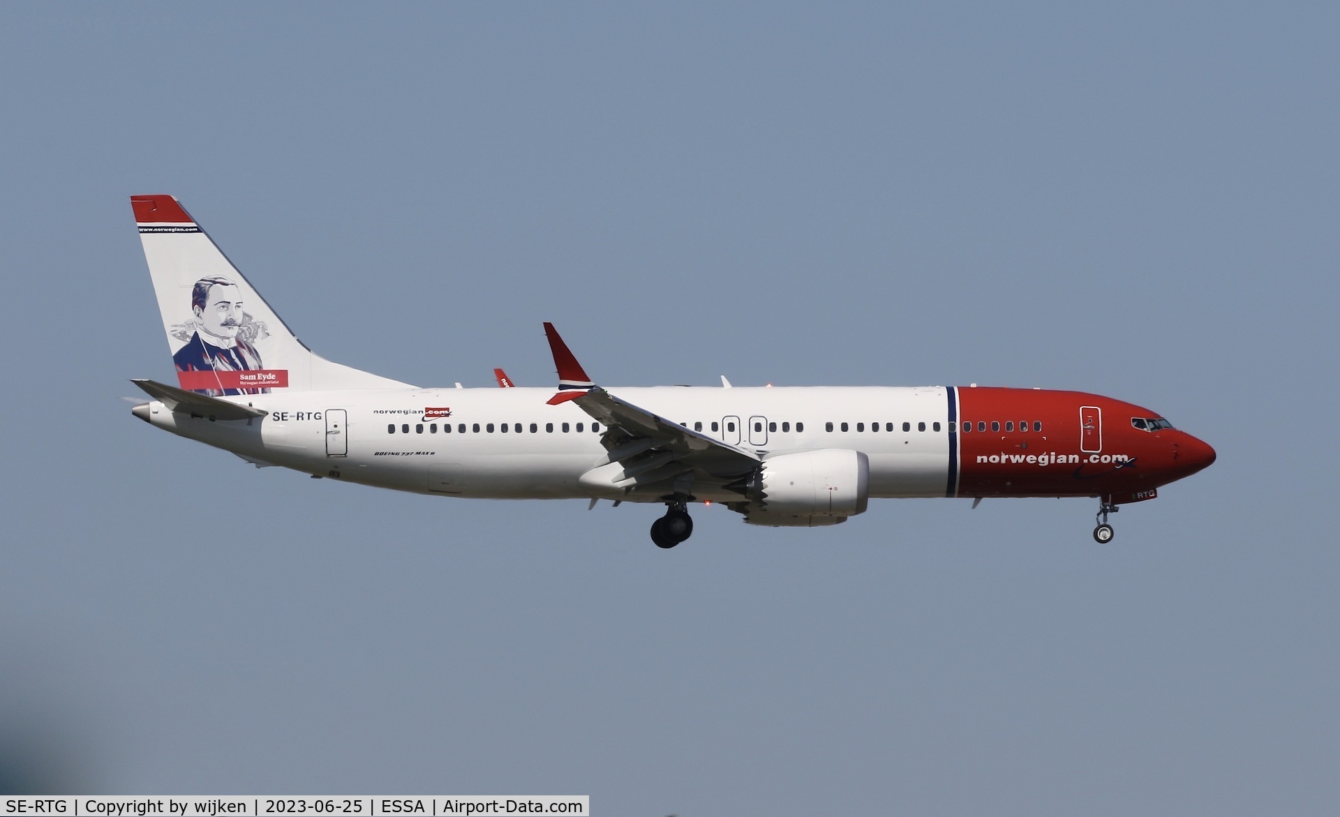 SE-RTG, 2023 Boeing 737-8 MAX C/N 62897, RWY 01L