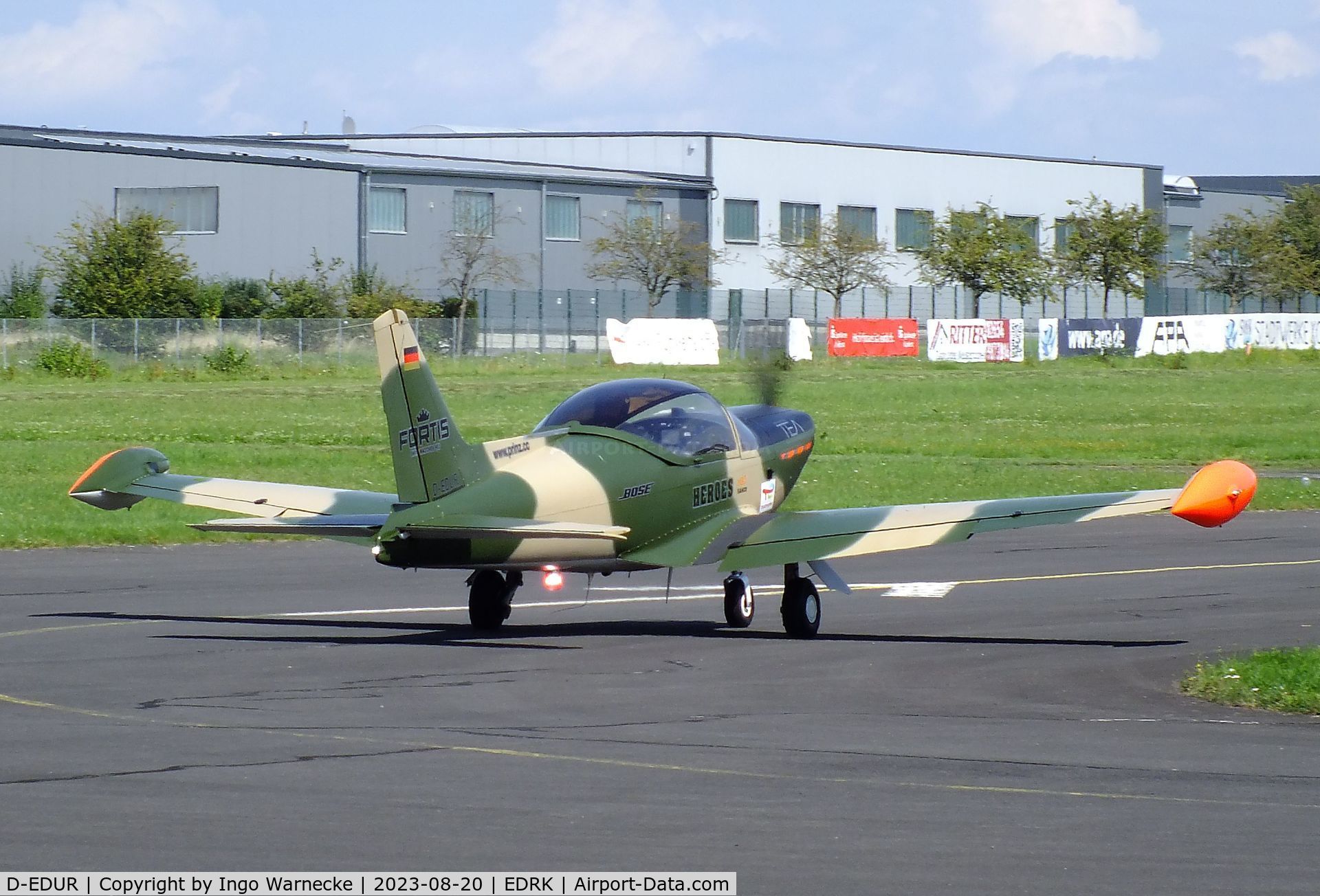 D-EDUR, 1980 SIAI-Marchetti SF-260 C/N 110, SIAI-Marchetti SF.260 of Team Niebergall at Koblenz-Winningen airfield