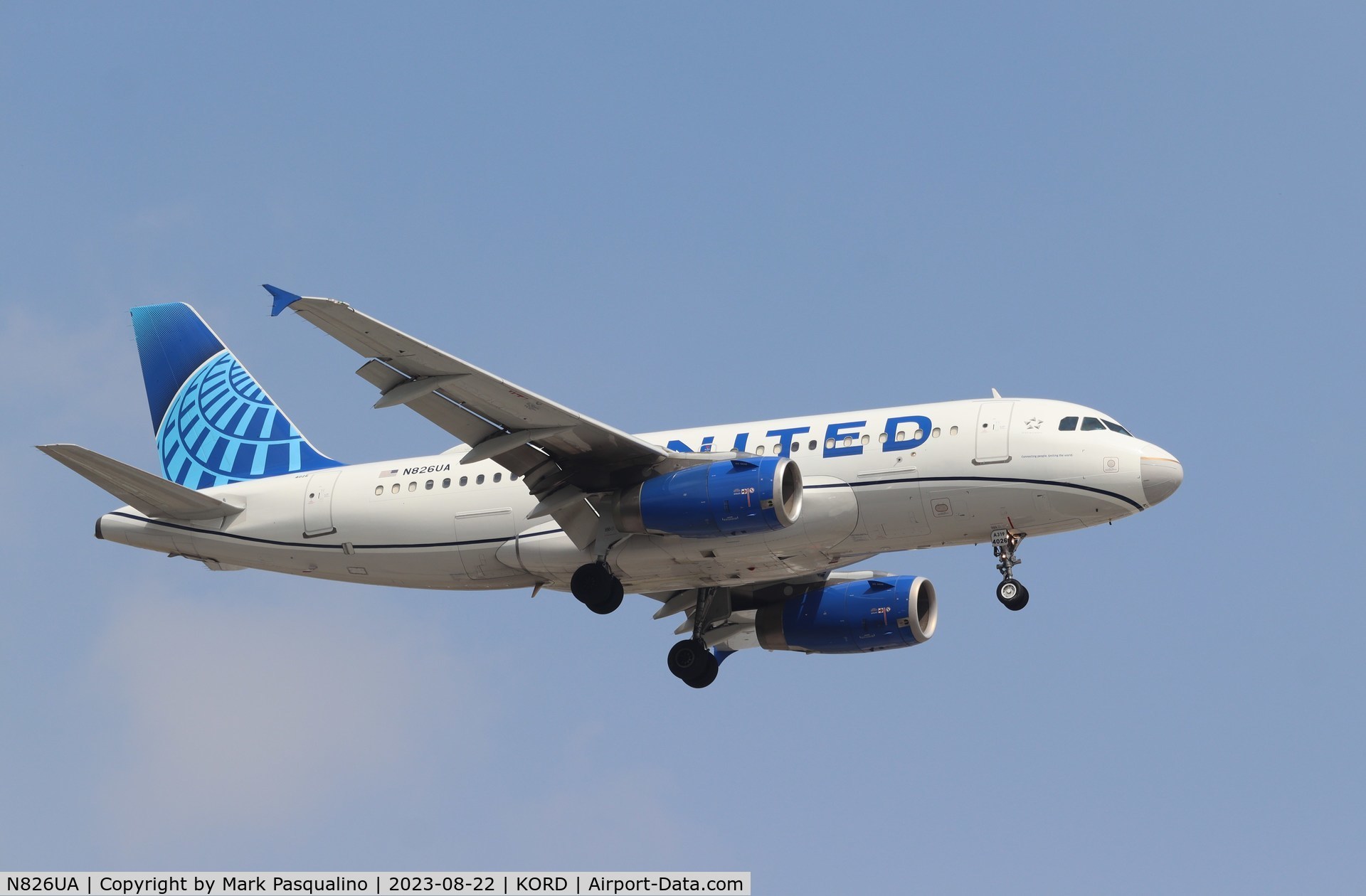 N826UA, 1999 Airbus A319-131 C/N 989, Airbus A319-131