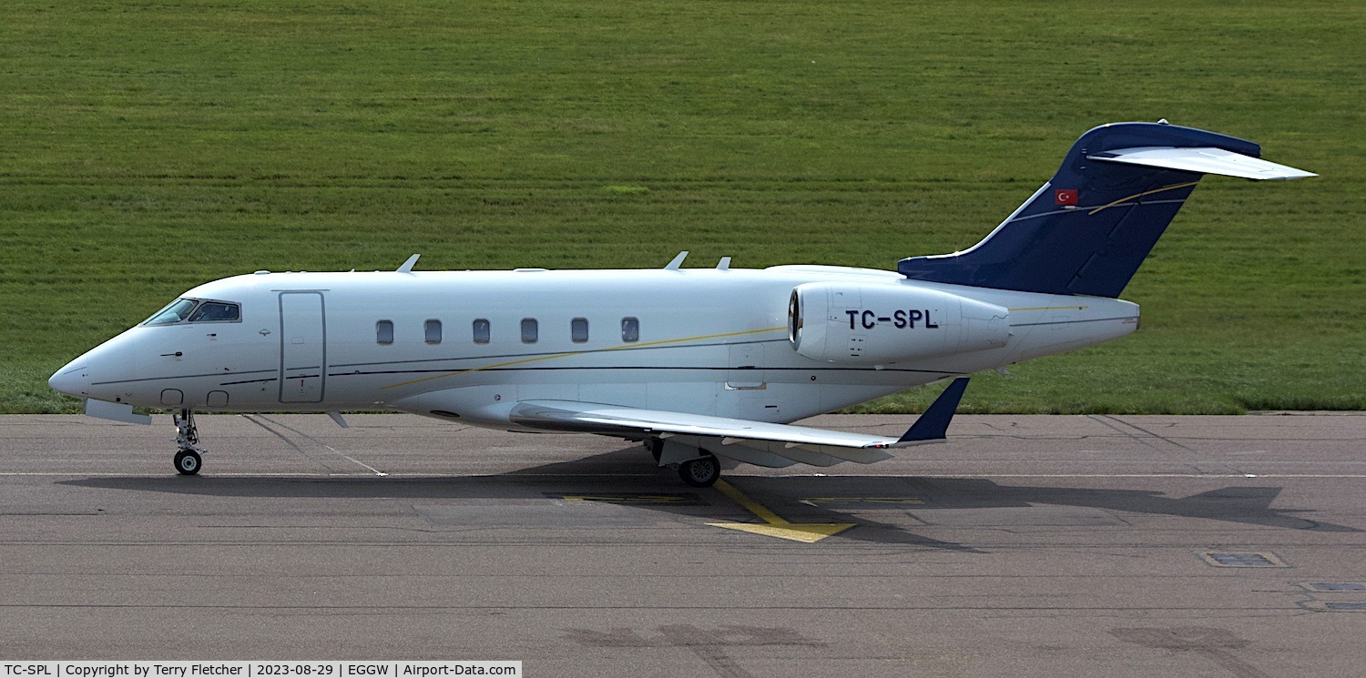 TC-SPL, 2013 Bombardier Challenger 300 (BD-100-1A10) C/N 20424, At Luton Airport