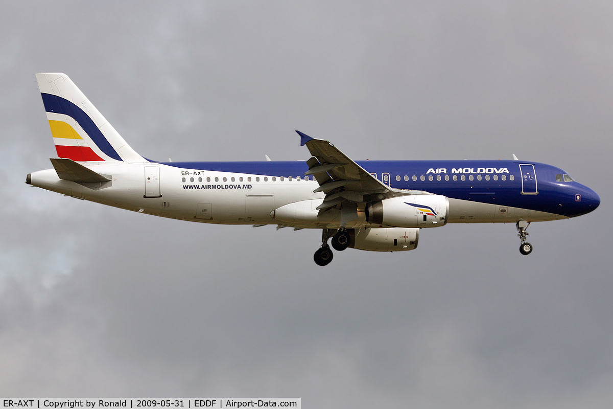 ER-AXT, 1991 Airbus A320-232 C/N 0249, at fra