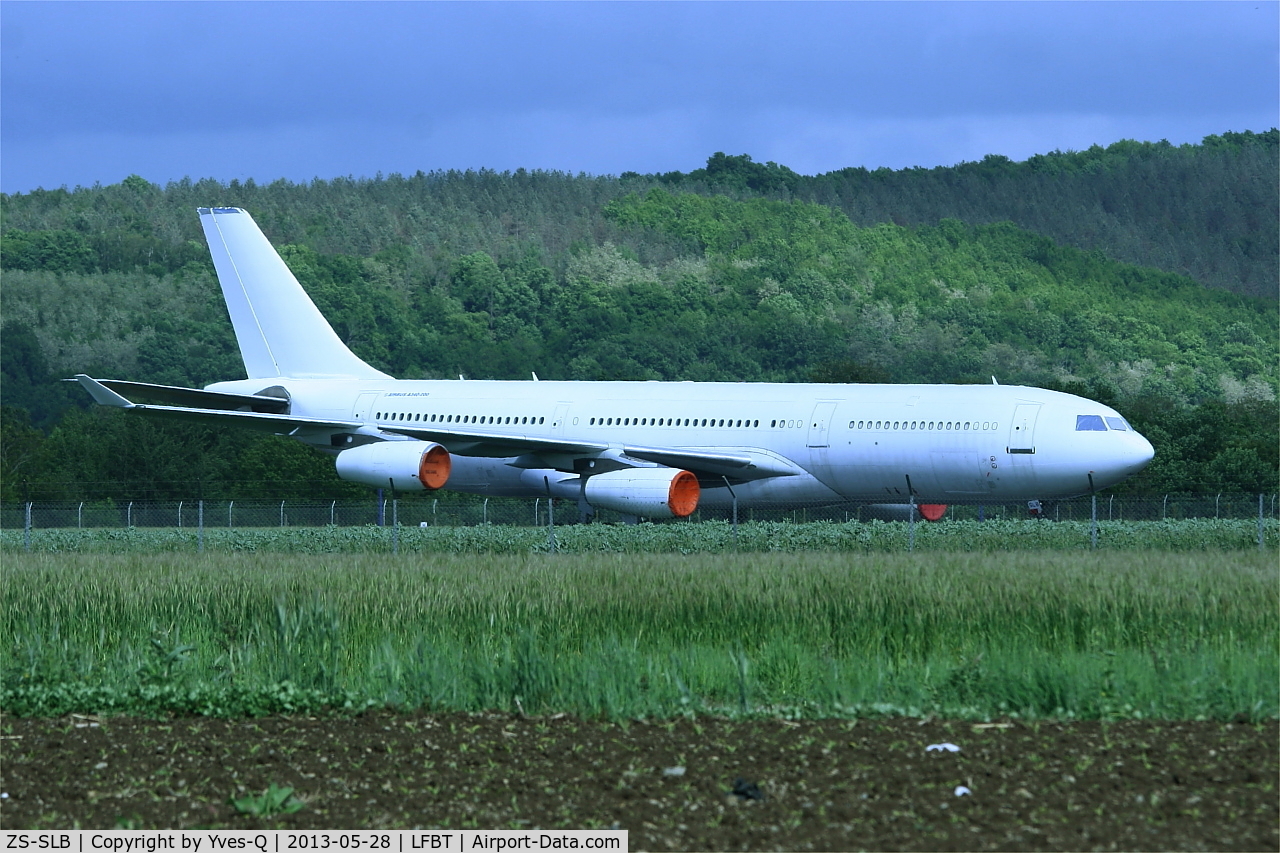 ZS-SLB, 1993 Airbus A340-211 C/N 011, Airbus A340-211, Stored and pending dismantling by Tarmac Aerosave,Tarbes-Lourdes-Pyrénées airport (LFBT-LDE)