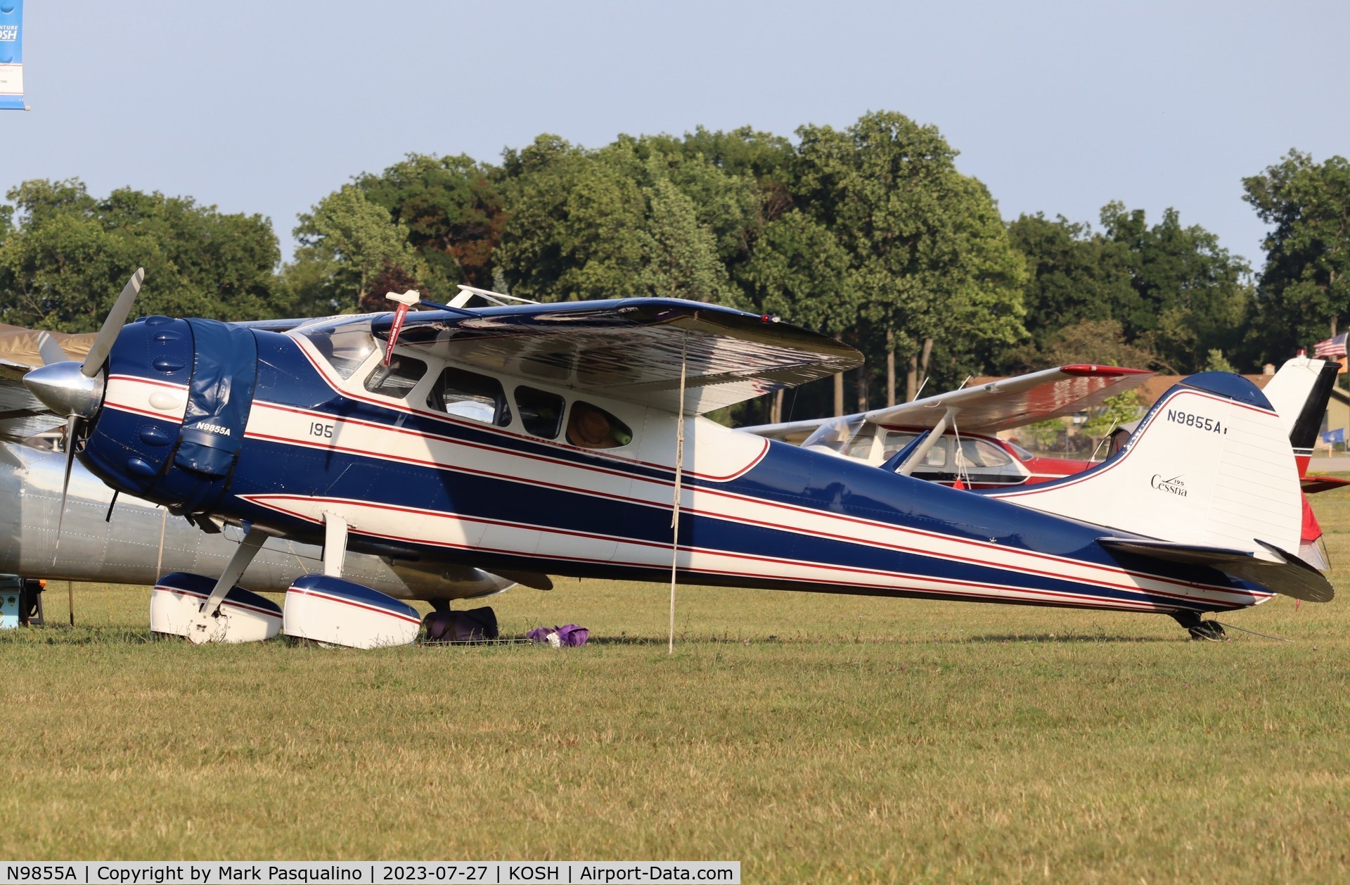 N9855A, 1950 Cessna 195A C/N 7548, Cessna 195A