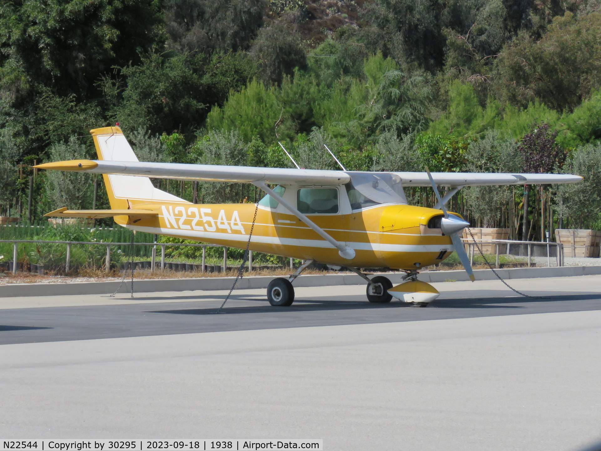 N22544, 1968 Cessna 150H C/N 15068351, Parked