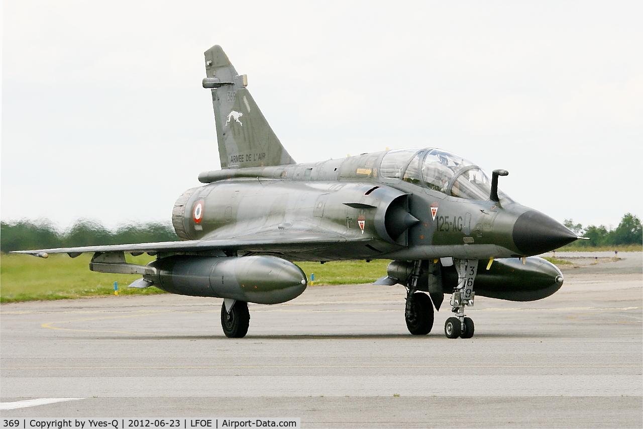 369, Dassault Mirage 2000N C/N 366, Dassault Mirage 2000N, Taxiing to flight line, Evreux-Fauville Air Base 105 (LFOE)