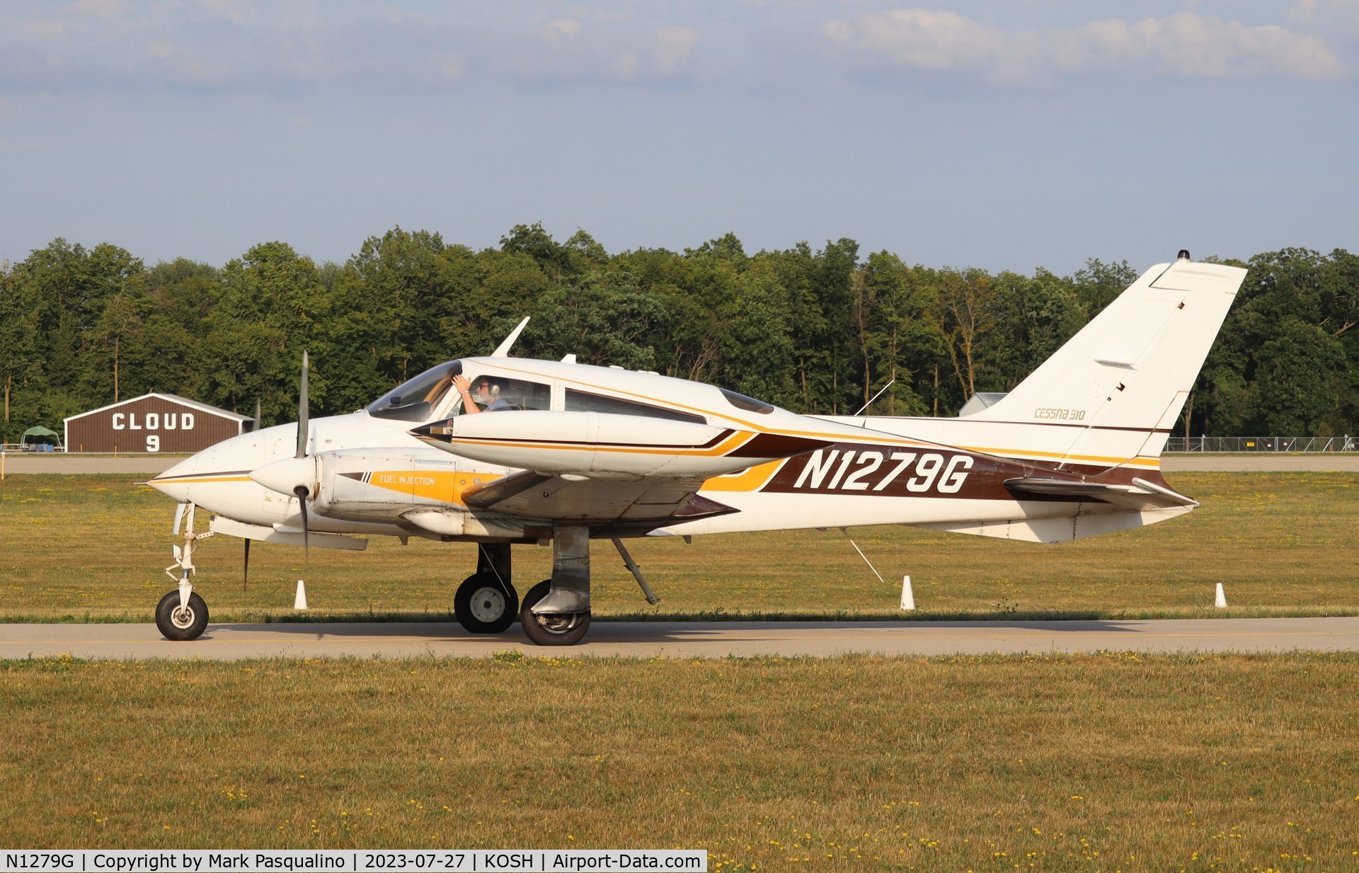 N1279G, 1974 Cessna 310Q C/N 310Q1129, Cessna 310Q