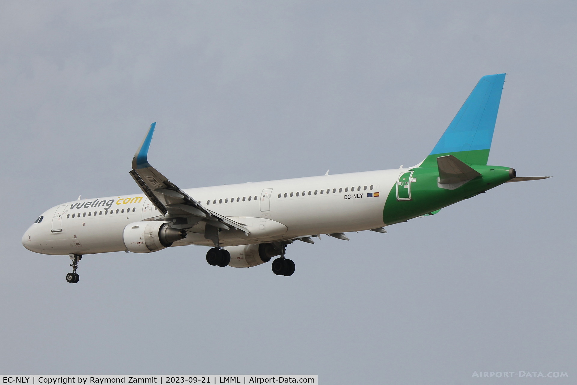 EC-NLY, 2015 Airbus A321-211 C/N 6719, A321 EC-NLY Vueling