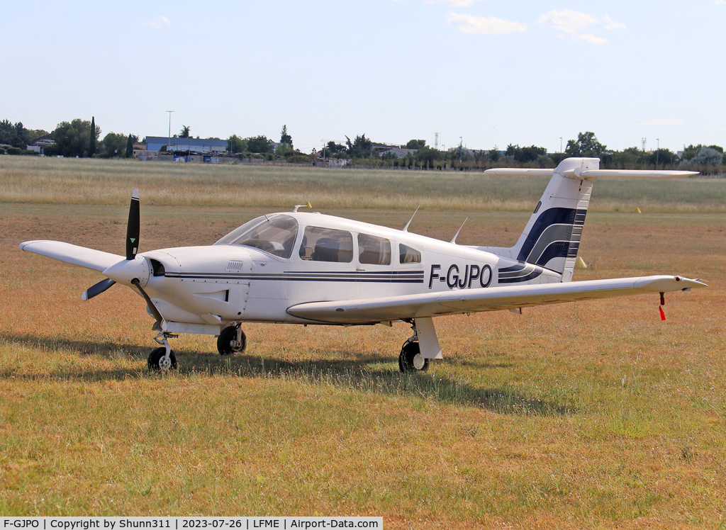 F-GJPO, Piper PA-28RT-201T Turbo Arrow IV C/N 28R7931039, Parked...
