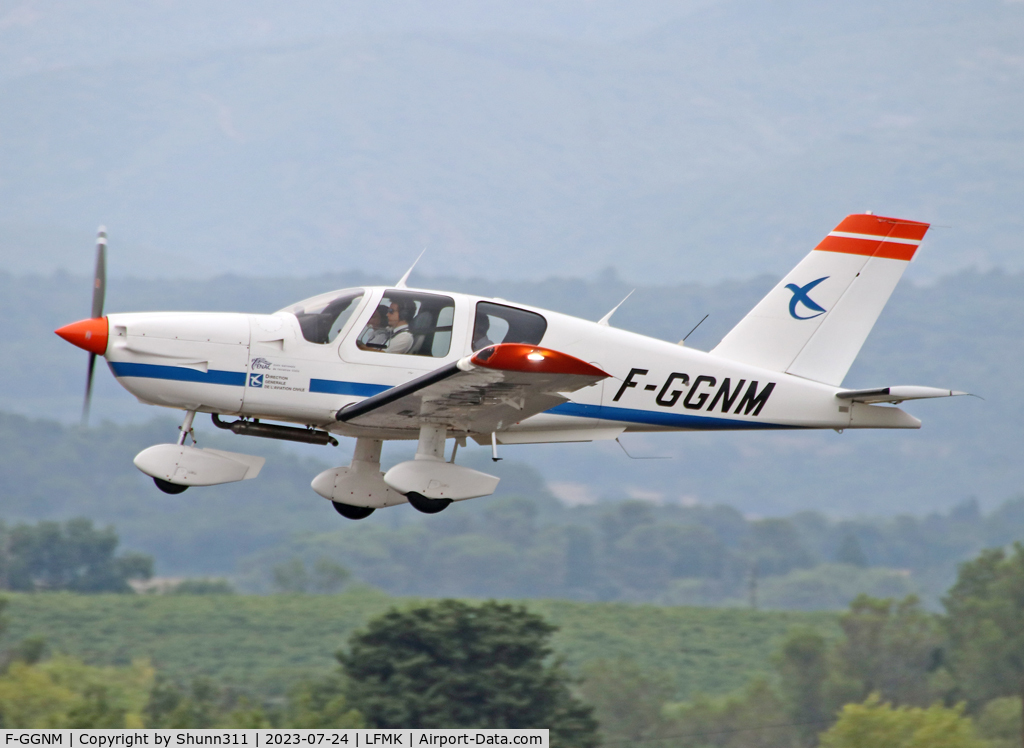 F-GGNM, Socata TB-10 Tobago C/N 1175, On take off...