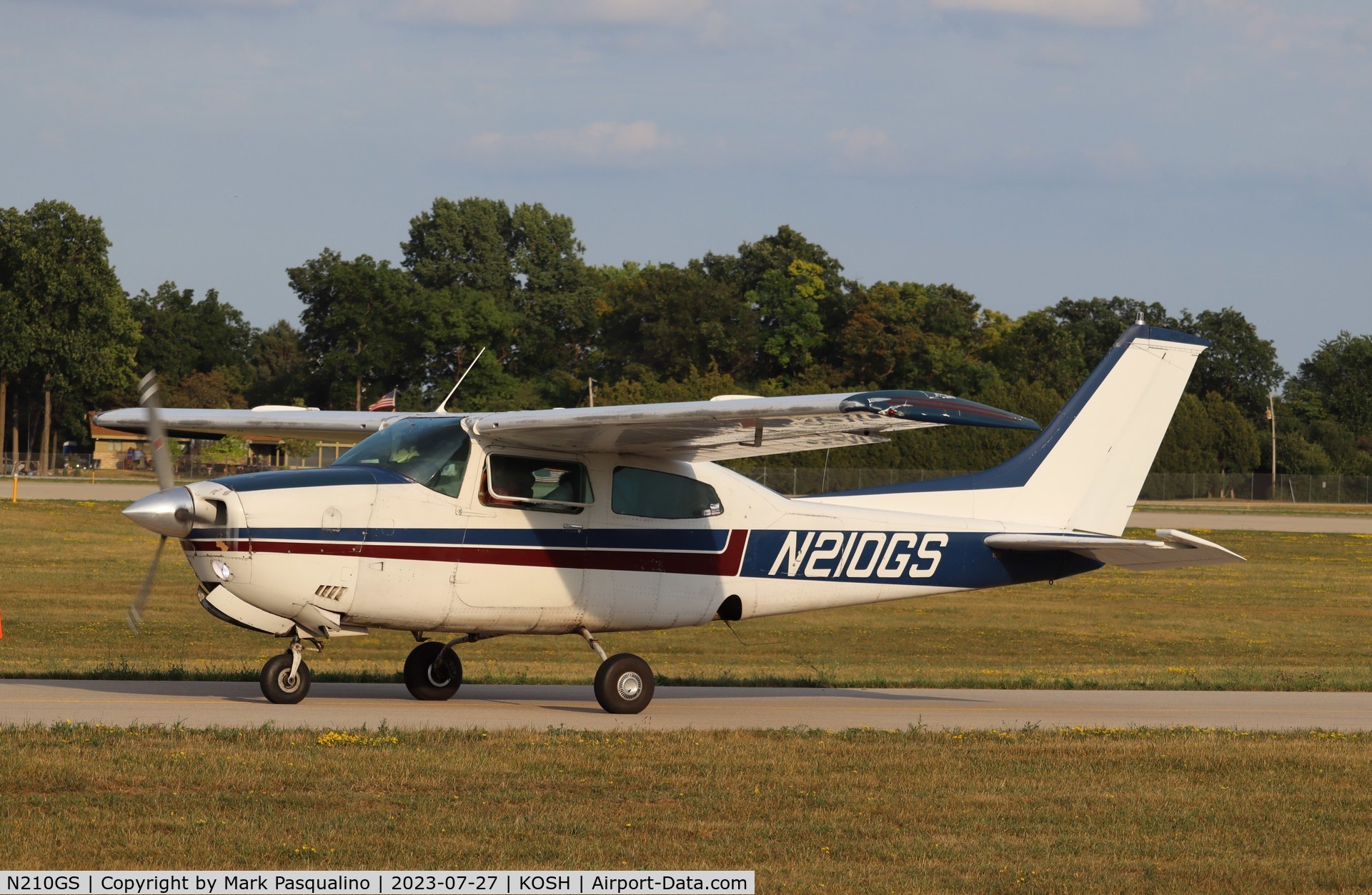 N210GS, 1976 Cessna 210L Centurion C/N 21061283, Cessna 210L