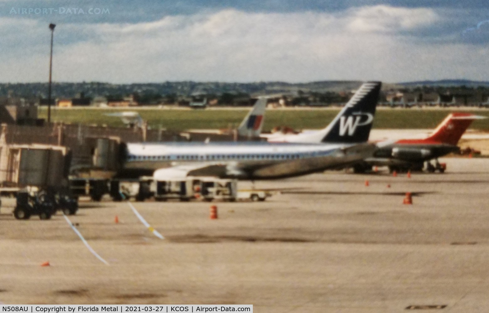 N508AU, 1987 Boeing 737-3B7 C/N 23383, West Pac 737-300 zx